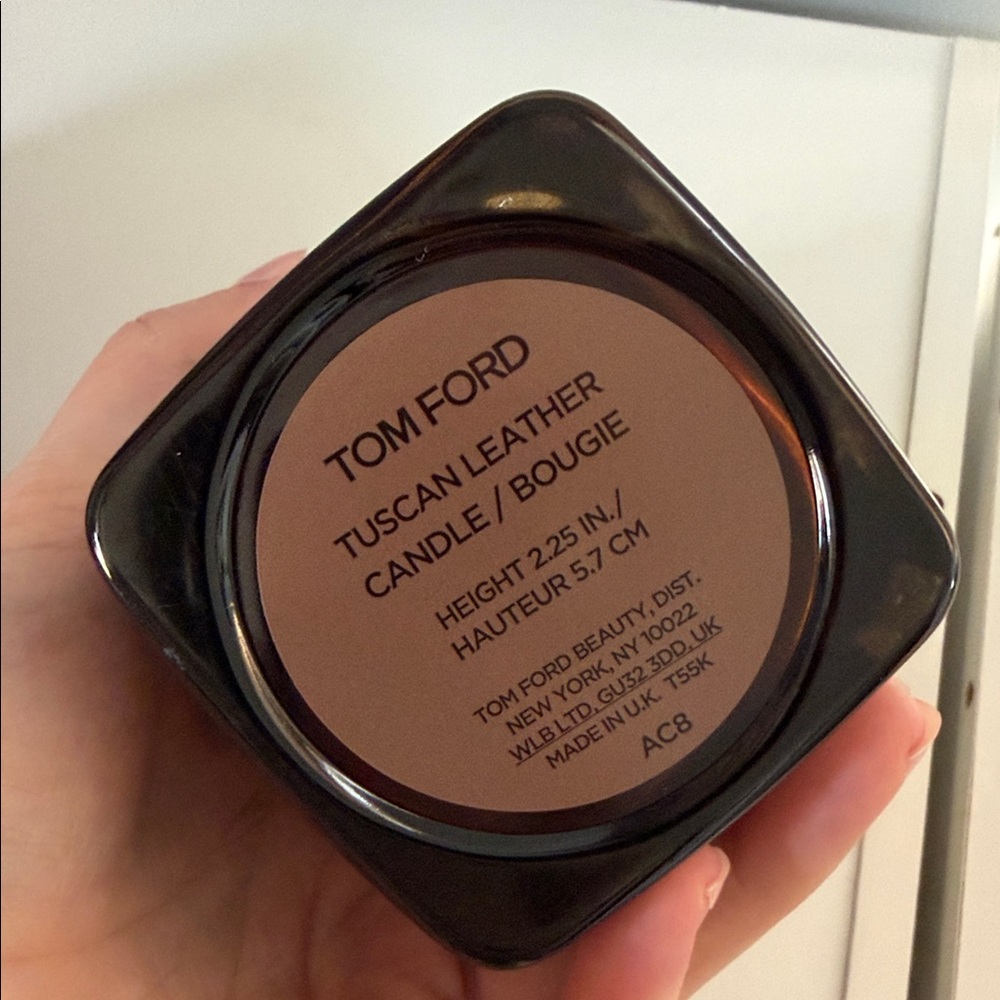 Tom Ford Brown & Gold Tuscan Leather Boxed Candle - Picture 3 of 3